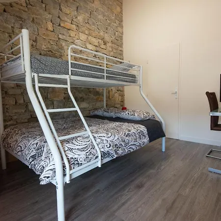 La Chambre Du Tonneau Montigny-sur-l'Ain Buitenkant foto